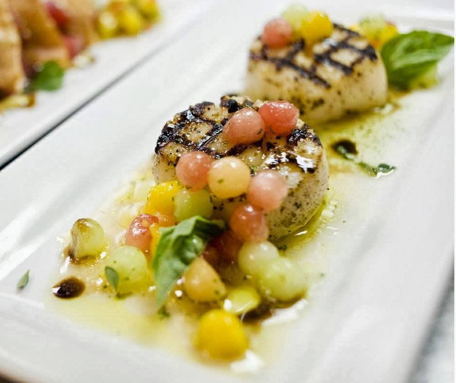 Chris McDs | restaurant | 1400 Forum Blvd #38, Columbia, MO 65203, USA | 5734466237 OR +1 573-446-6237