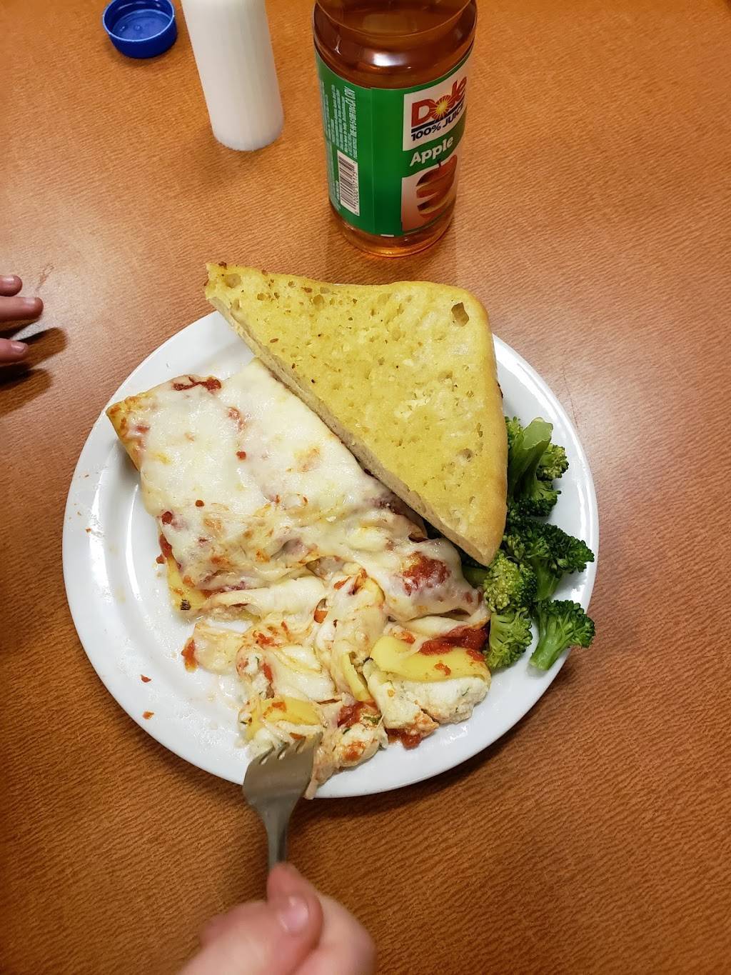 The Eatery | restaurant | 9155 SW Barnes Rd, Portland, OR 97225, USA | 5032162363 OR +1 503-216-2363