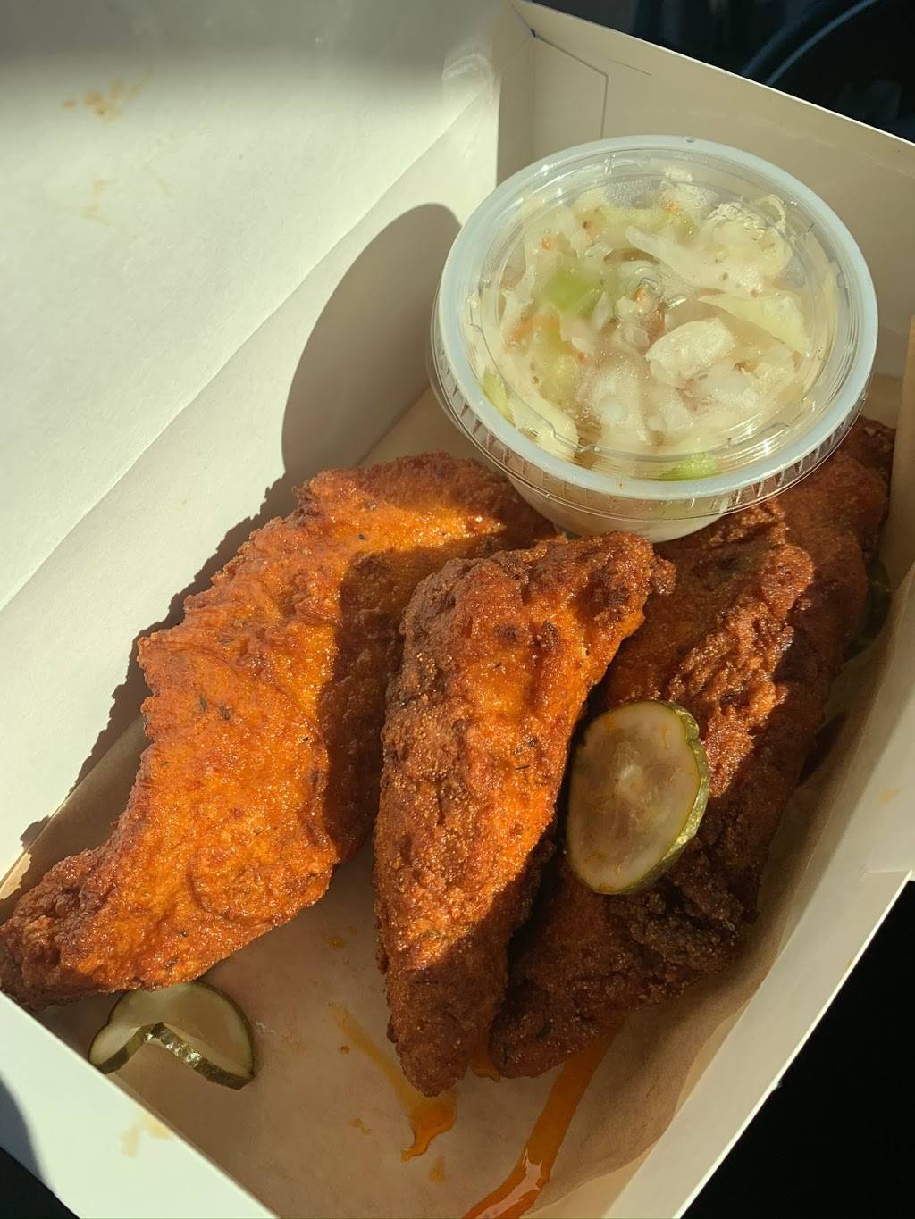 Ako Chicken Sandwich | restaurant | 10505 Telephone Rd, Houston, TX 77075, USA | 8328084298 OR +1 832-808-4298