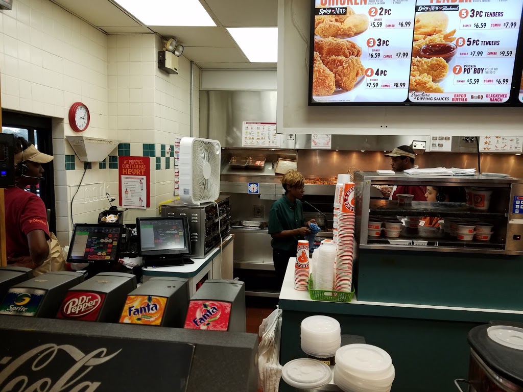 Popeyes Louisiana Kitchen | restaurant | 5413 Highway 90 W, Mobile, AL 36619, USA | 2516616774 OR +1 251-661-6774