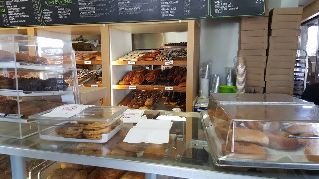The Donuttery | cafe | 17420 Beach Blvd, Huntington Beach, CA 92647, USA | 7148477000 OR +1 714-847-7000
