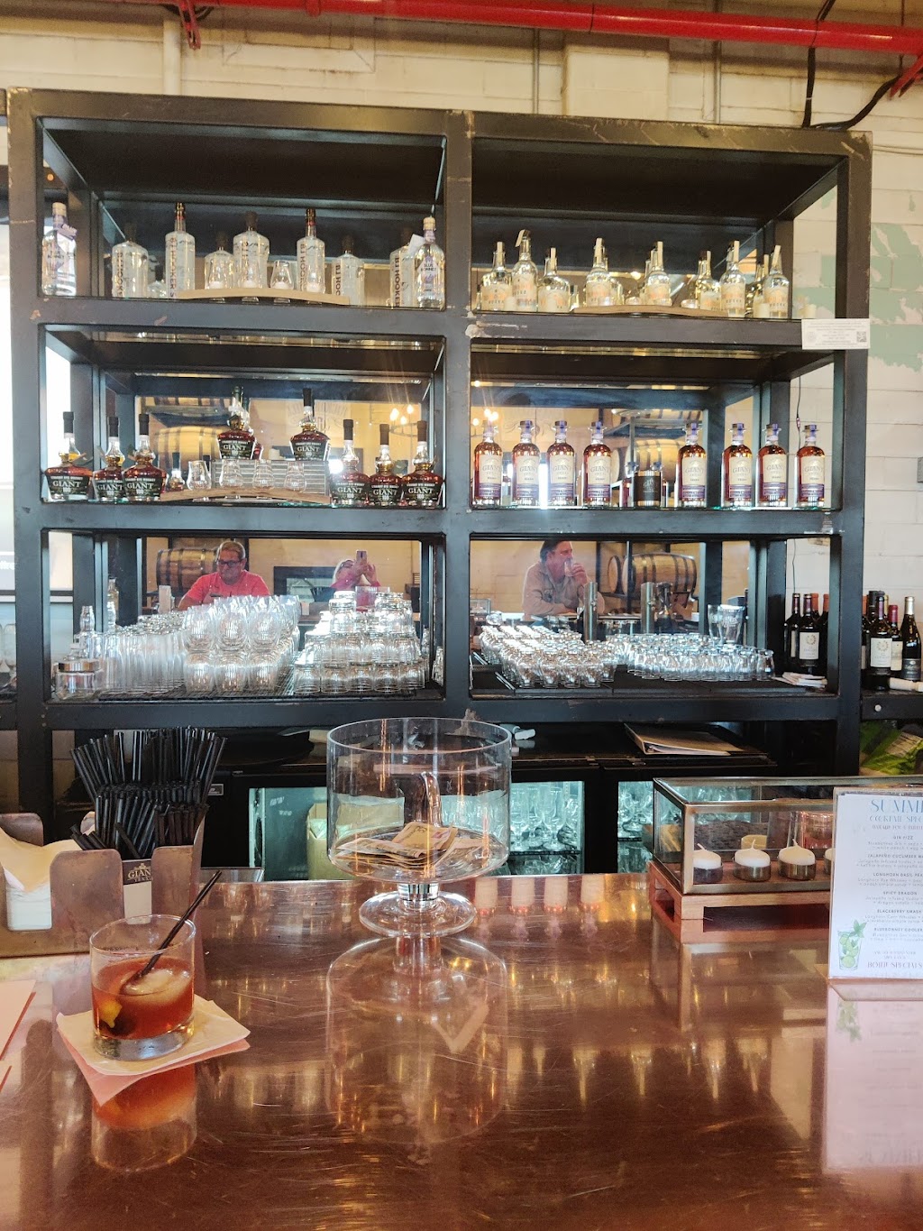 Gulf Coast Distillers | night club | 5610 Clinton Dr, Houston, TX 77020, USA | 7136703003 OR +1 713-670-3003