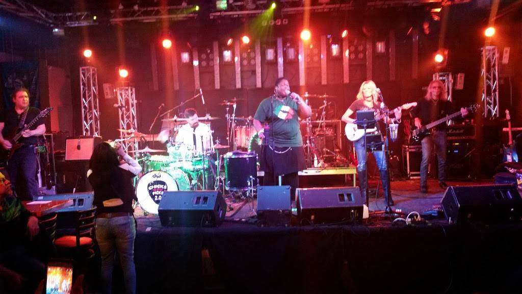 Tailgaters Sports Bar & Grill | restaurant | 431 W Boughton Rd, Bolingbrook, IL 60440, USA | 6306791994 OR +1 630-679-1994