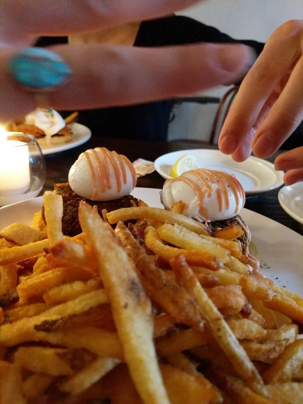 Le Privé | restaurant | 626 10th Ave, New York, NY 10036, USA | 2128372795 OR +1 212-837-2795