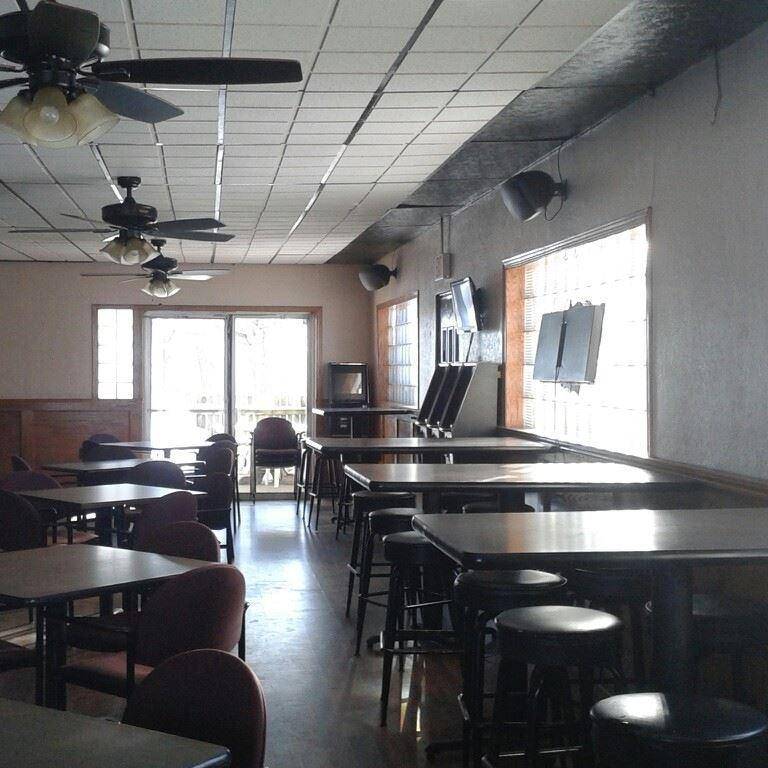 Toms Main Street USA | restaurant | N132W19179 Rockfield Rd, Richfield, WI 53076, USA | 2623056566 OR +1 262-305-6566