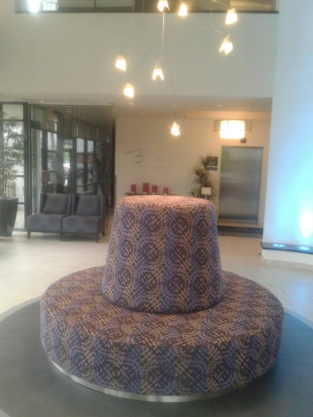 Baci Ristorante | restaurant | 1530 Stone Church Rd E, Hamilton, ON L8W 3P9, Canada | 9053819811 OR +1 905-381-9811