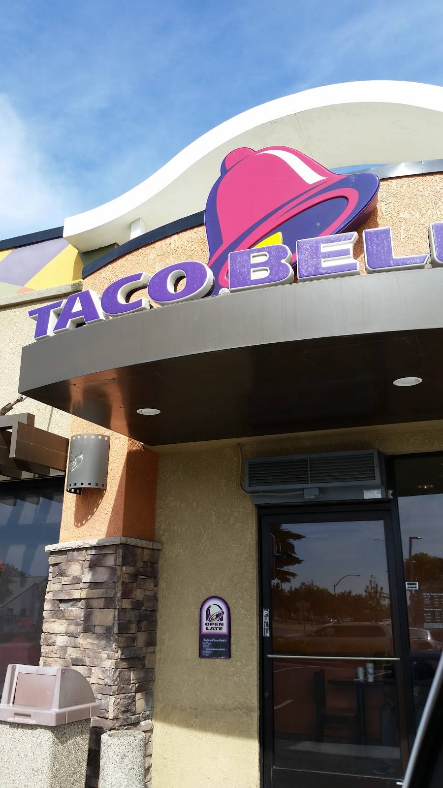 Taco Bell | meal takeaway | 1420 Howard St, Madera, CA 93637, USA | 5596618343 OR +1 559-661-8343