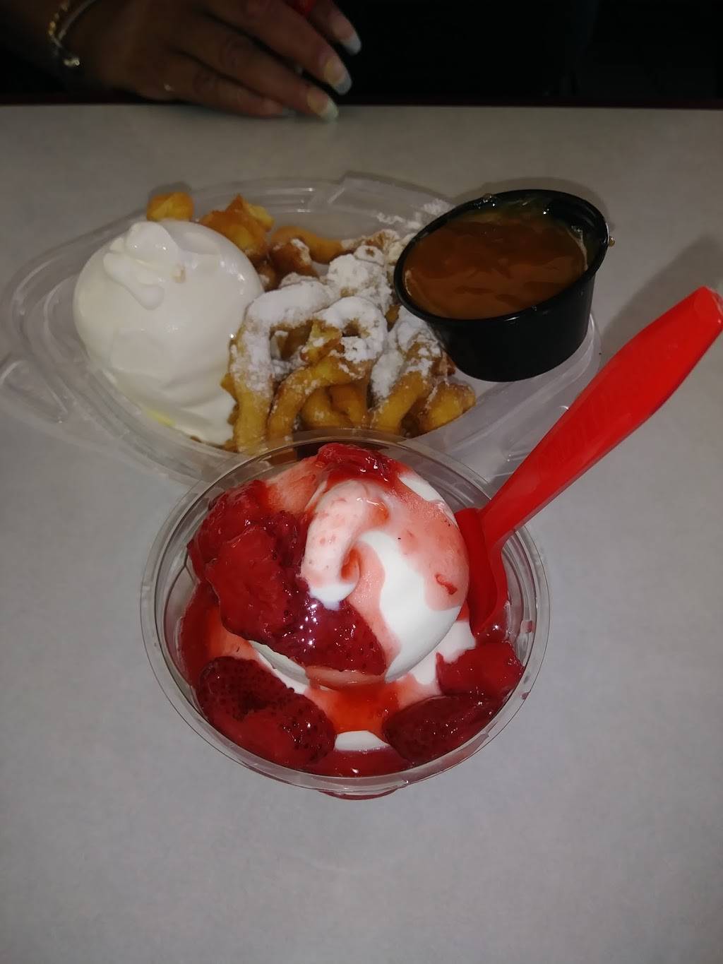 Dairy Queen | restaurant | 5636 W Irving Pk Rd, Chicago, IL 60634, USA | 7732826155 OR +1 773-282-6155