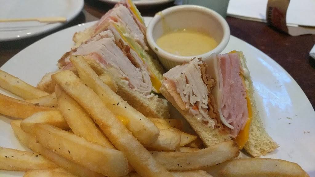 Logans Roadhouse | restaurant | 205 Relco Dr, Manchester, TN 37355, USA | 9317237796 OR +1 931-723-7796