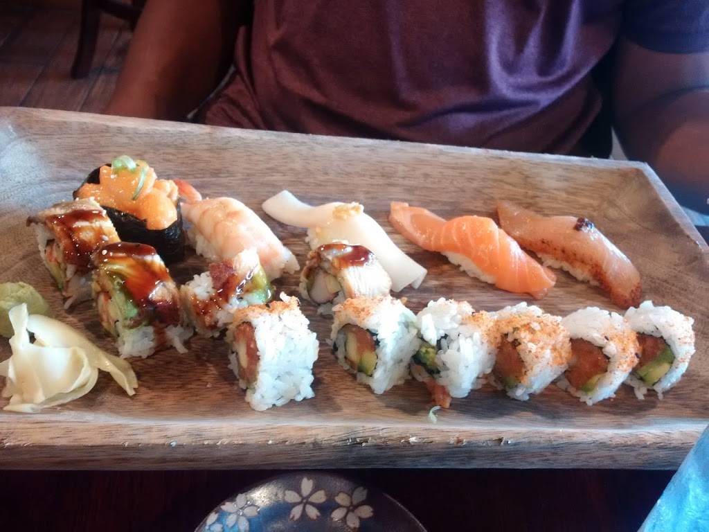 Umami Sushi | restaurant | 700 N LBJ Dr Ste. 105, San Marcos, TX 78666, USA | 5126677903 OR +1 512-667-7903
