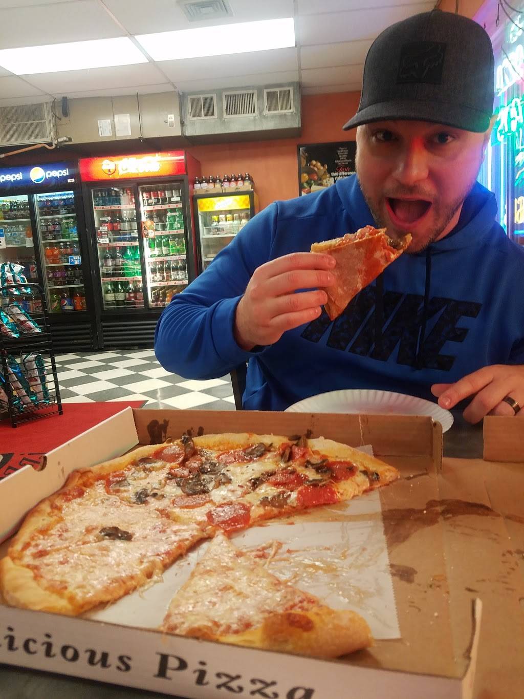 Abruzzi Pizza | restaurant | 4011 Edgmont Ave, Brookhaven, PA 19015, USA | 6108749220 OR +1 610-874-9220