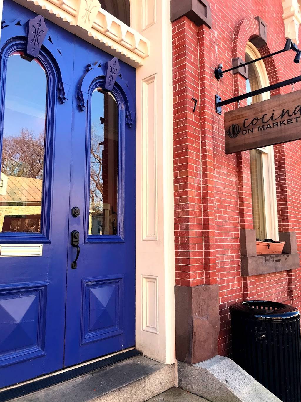 Cocina On Market | restaurant | 7 W Market St, Leesburg, VA 20176, USA | 5717078593 OR +1 571-707-8593