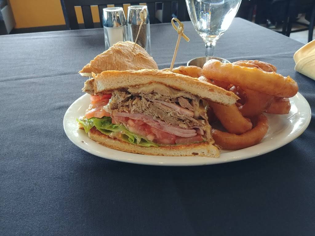 Aroma Bistro | restaurant | 14121 Earthworks Dr, Smithville, MO 64089, USA | 8168664001 OR +1 816-866-4001