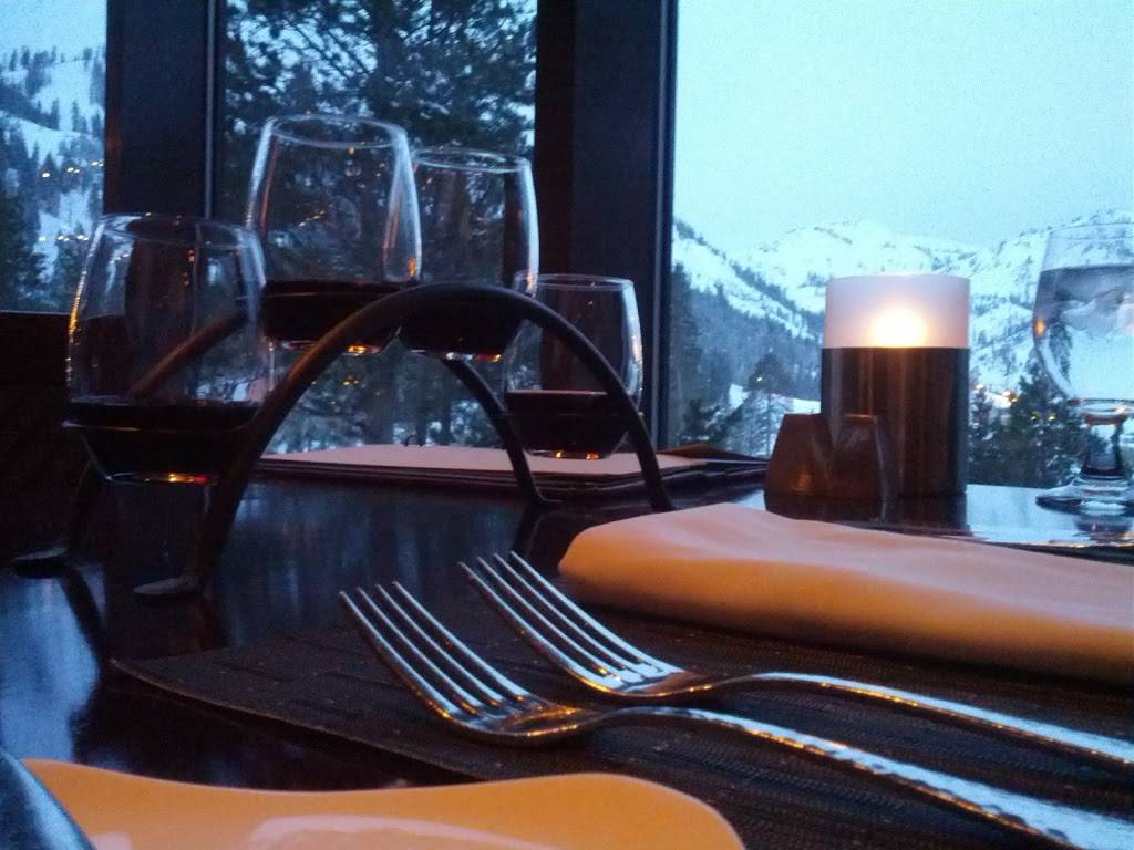 Six Peaks Grille | restaurant | 400 Squaw Creek Rd, Olympic Valley, CA 96146, USA | 5305816621 OR +1 530-581-6621