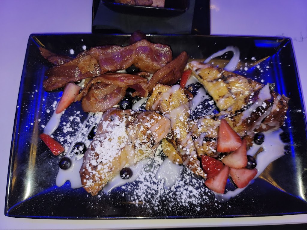 Fin & Feathers | restaurant | 721 Bolivar Rd, Cleveland, OH 44115, USA | 2164176698 OR +1 216-417-6698