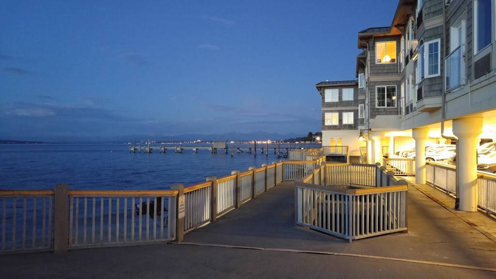 Ivars Fish Bar | restaurant | 710 Front St, Mukilteo, WA 98275, USA | 4253489812 OR +1 425-348-9812