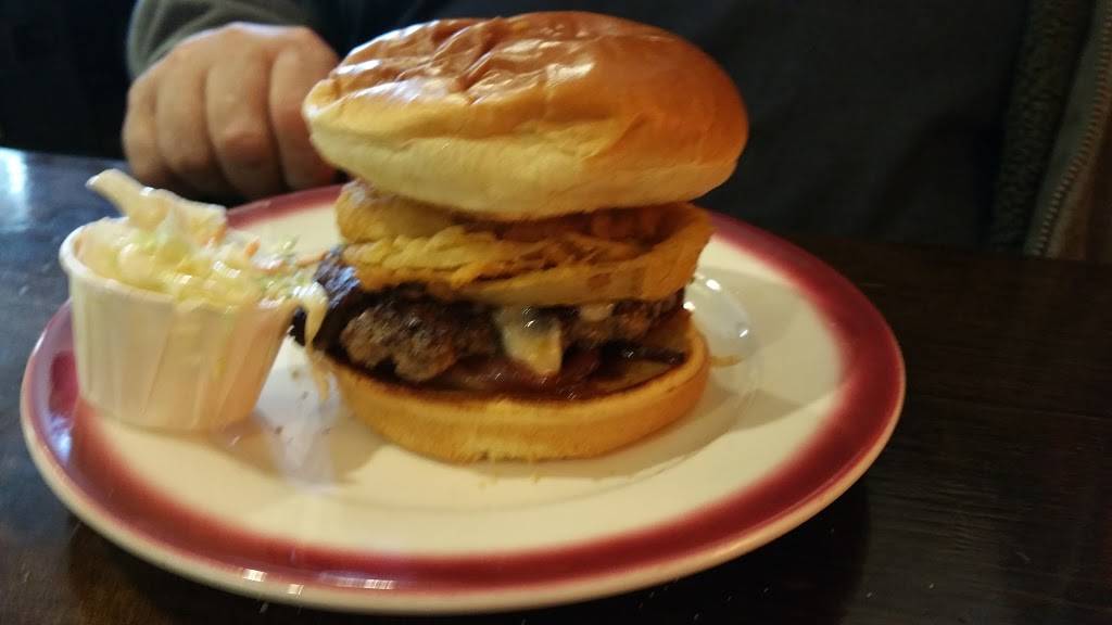 Wagon Wheel Country Drive In | restaurant | 39 French King Hwy, Gill, MA 01354, USA | 4138638389 OR +1 413-863-8389