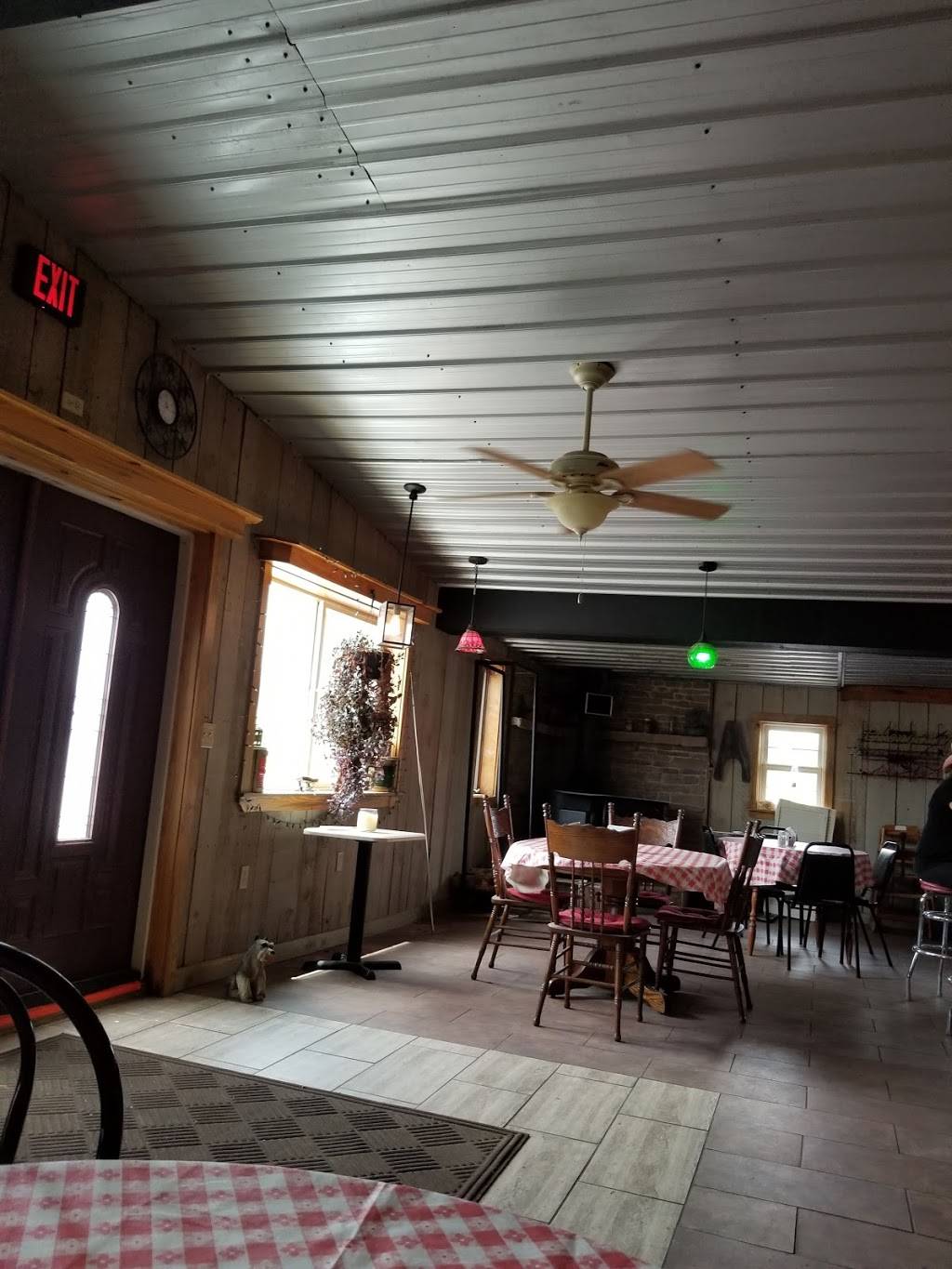 Cherokee Hills Ranch | restaurant | 301 Cherokee Hills Dr, Buchanan, TN 38222, USA | 7312326045 OR +1 731-232-6045