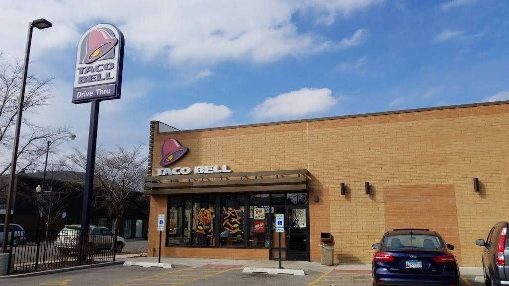 Taco Bell | meal takeaway | 3143 N Milwaukee Ave, Chicago, IL 60618, USA | 7735392762 OR +1 773-539-2762