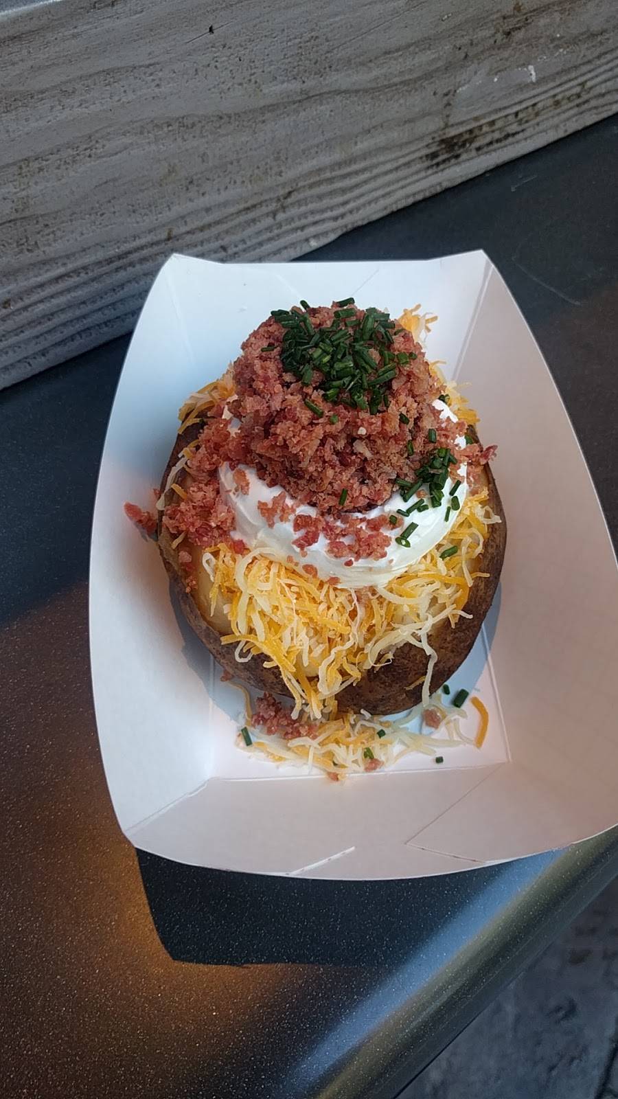 Troubadour Tavern | restaurant | 1313 S Harbor Blvd, Anaheim, CA 92802, USA | 7147813463 OR +1 714-781-3463