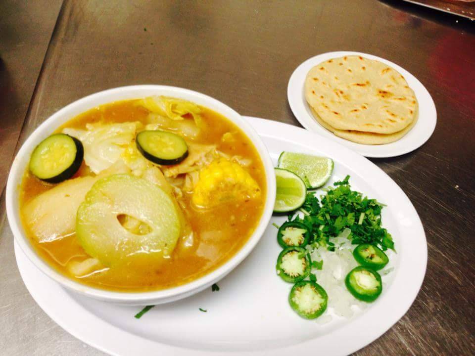 Paraíso Del Mar | restaurant | 13862 Chase St, Panorama City, CA 91402, USA | 8186342999 OR +1 818-634-2999