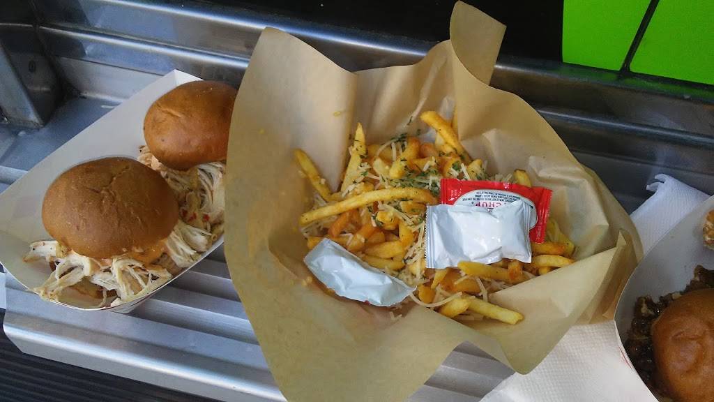 Cafe Piccolo | restaurant | 3222 E Broadway, Long Beach, CA 90803, USA | 5624381316 OR +1 562-438-1316