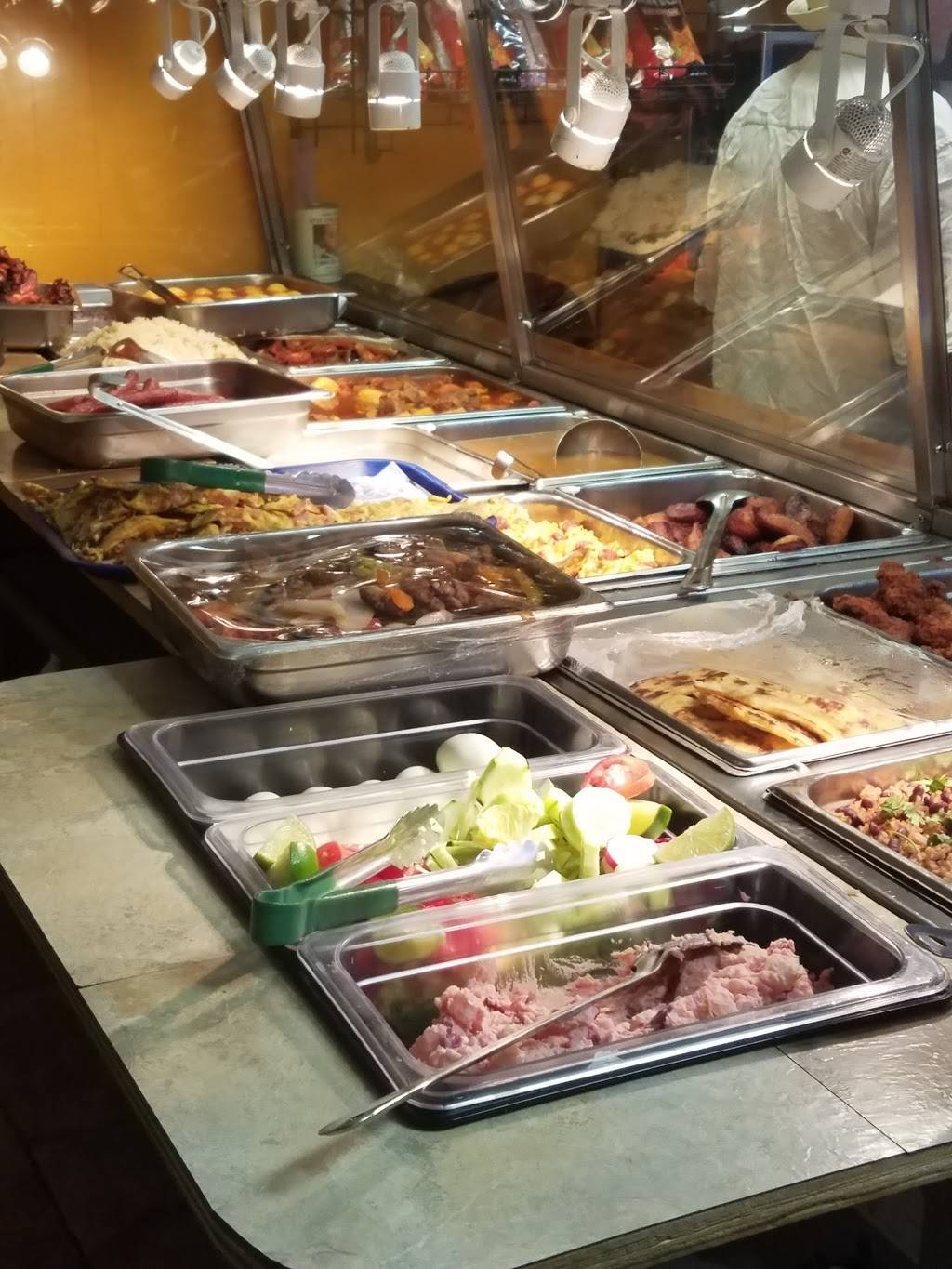 Clinton Panaderia & Pupuseria | restaurant | 429 Clinton St, Hempstead, NY 11550, USA | 5163853233 OR +1 516-385-3233