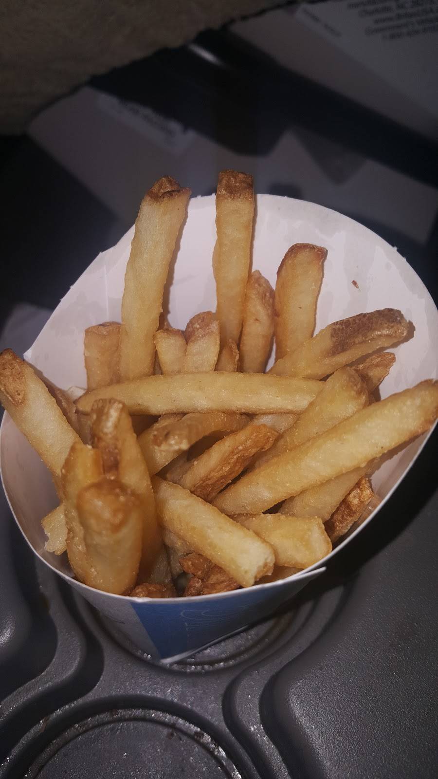 Sonic Drive-In | restaurant | 3808 Brewerton Rd, North Syracuse, NY 13212, USA | 3158703732 OR +1 315-870-3732