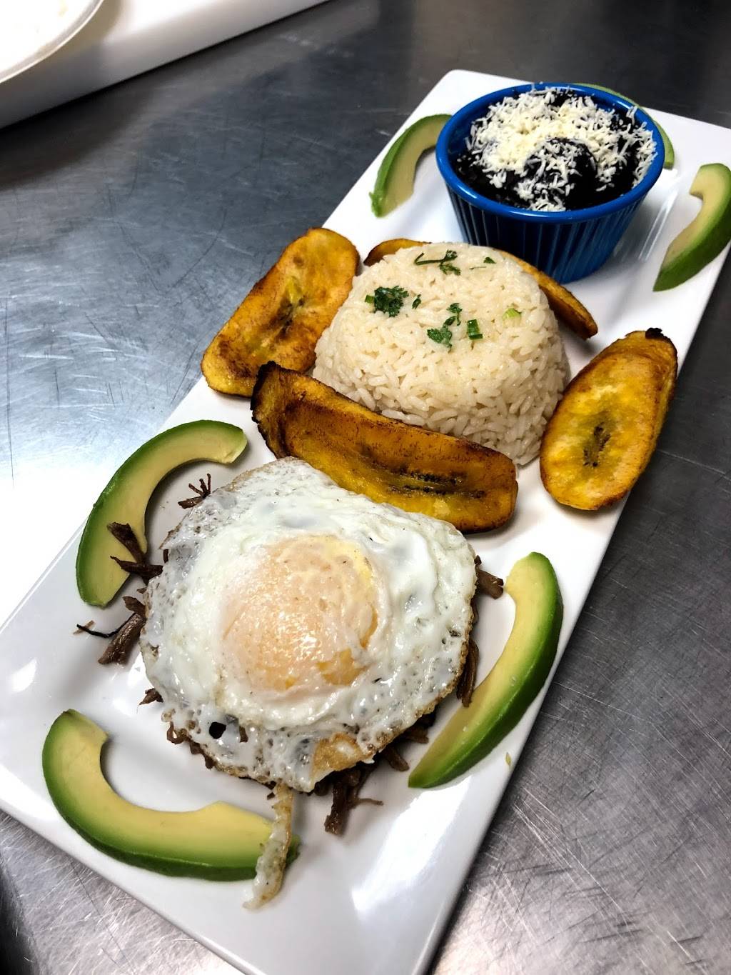 Mosaico Cuisine | restaurant | 539 Main St, Branford, CT 06405, USA | 4752080380 OR +1 475-208-0380