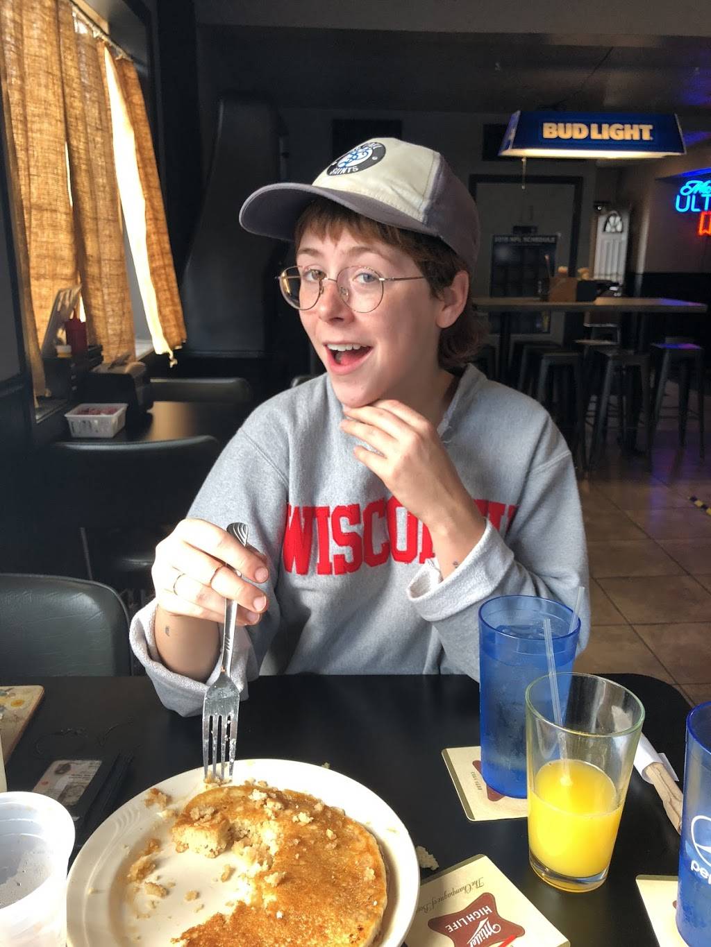 929 Beer House & Grill | restaurant | 929 E 8th St, Winona, MN 55987, USA | 5074546362 OR +1 507-454-6362