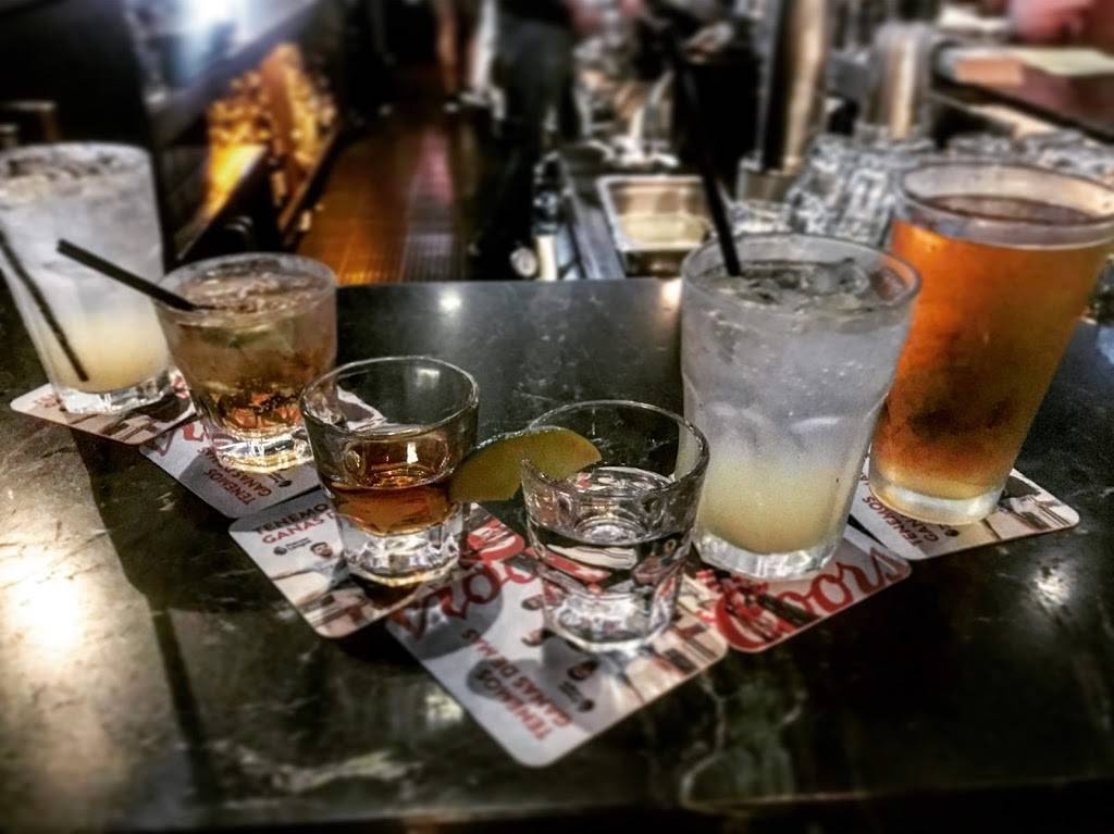 Ricks Tavern On Main | restaurant | 2907 Main St, Santa Monica, CA 90405, USA | 3103922772 OR +1 310-392-2772