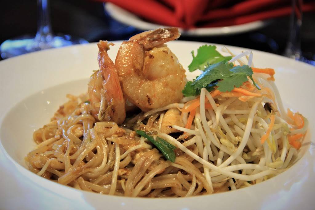 Yayas Thai Restaurant | restaurant | 9226 Potranco Rd #103, San Antonio, TX 78251, USA | 2102815215 OR +1 210-281-5215