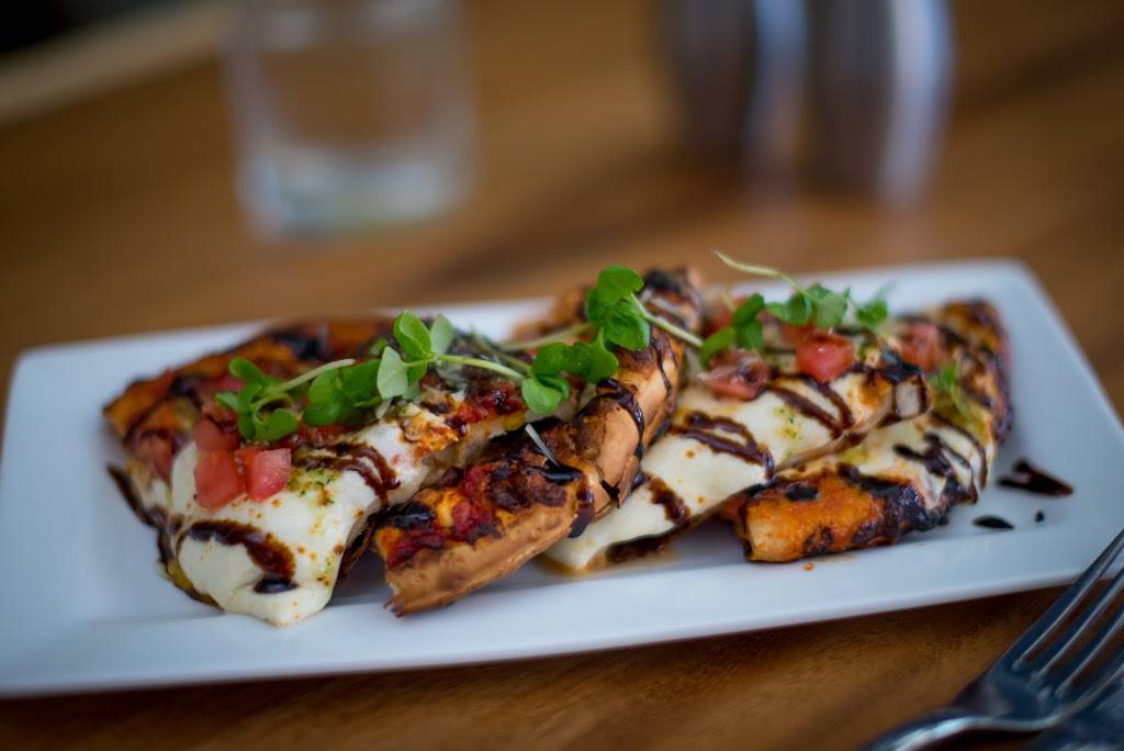 Latitude 26 | restaurant | 1345 5th Ave S, Naples, FL 34102, USA | 2397751000 OR +1 239-775-1000