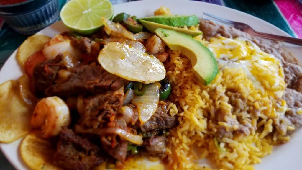 Chelinos | restaurant | 4221 S Robinson Ave, Oklahoma City, OK 73109, USA | 4056361548 OR +1 405-636-1548