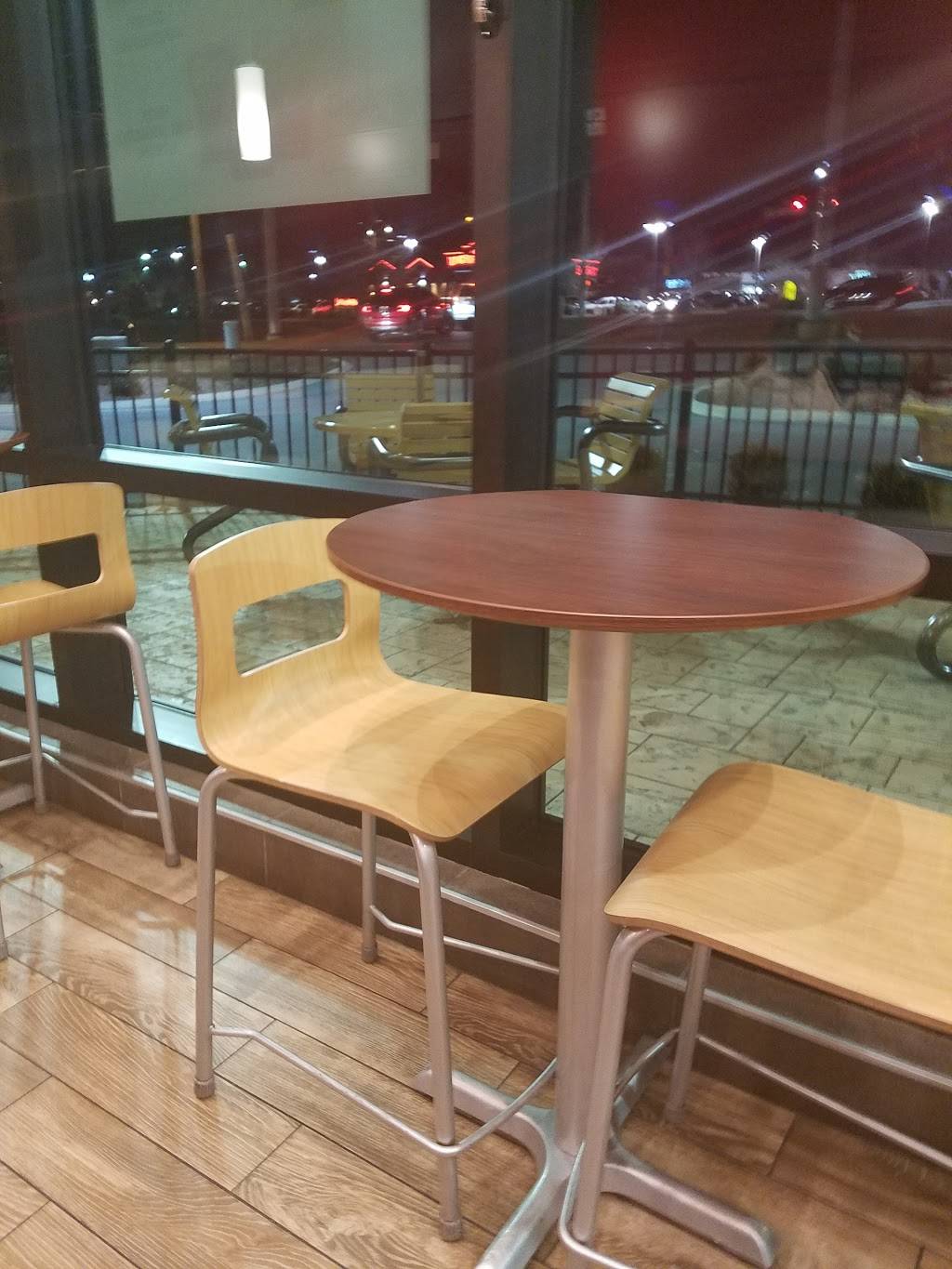 Wendys | restaurant | 2638 Scottsville Rd, Bowling Green, KY 42104, USA | 2707812580 OR +1 270-781-2580