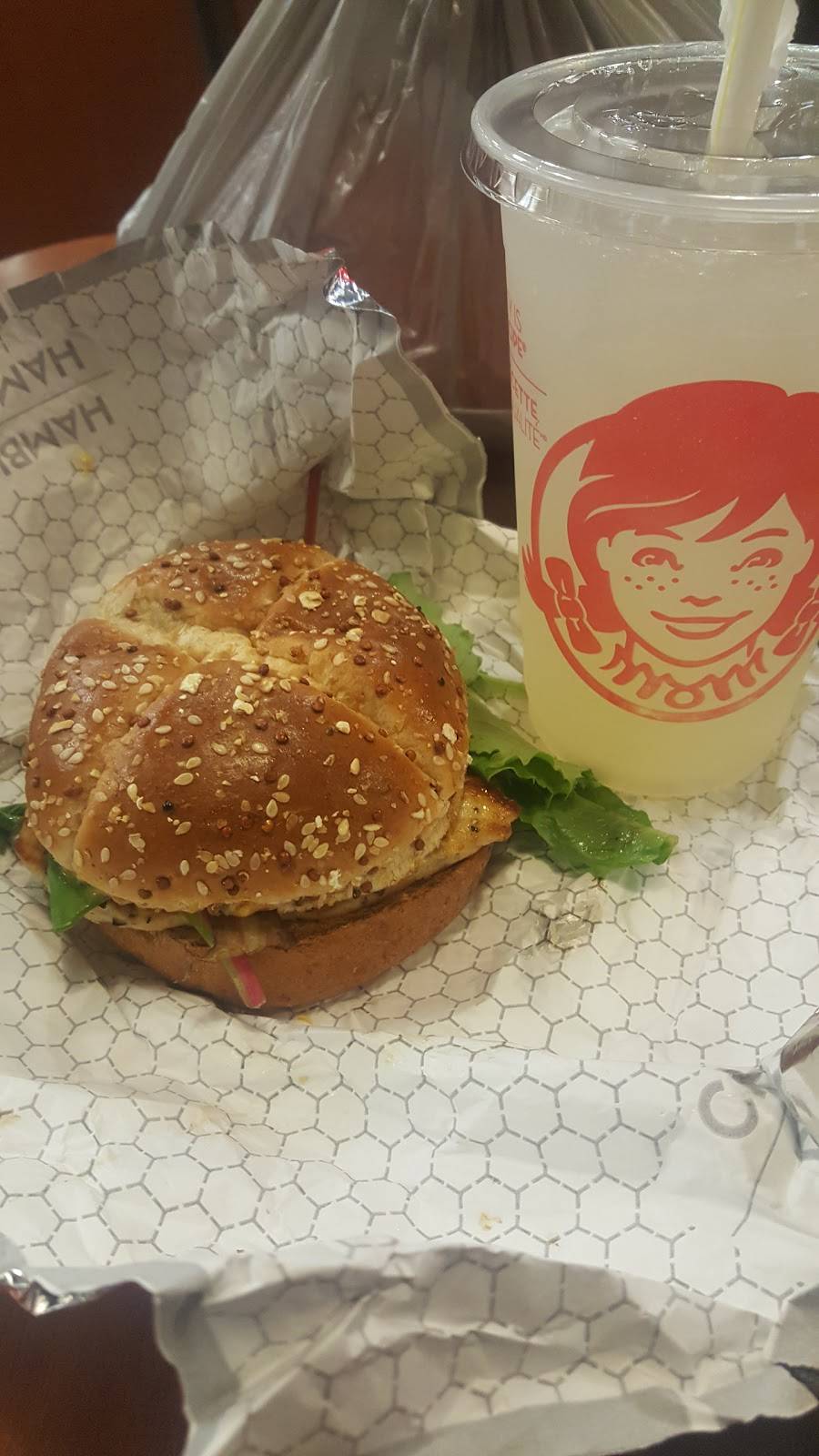 Wendys | restaurant | 977 Golf Links Rd, Ancaster, ON L9K 1K1, Canada | 9056487963 OR +1 905-648-7963