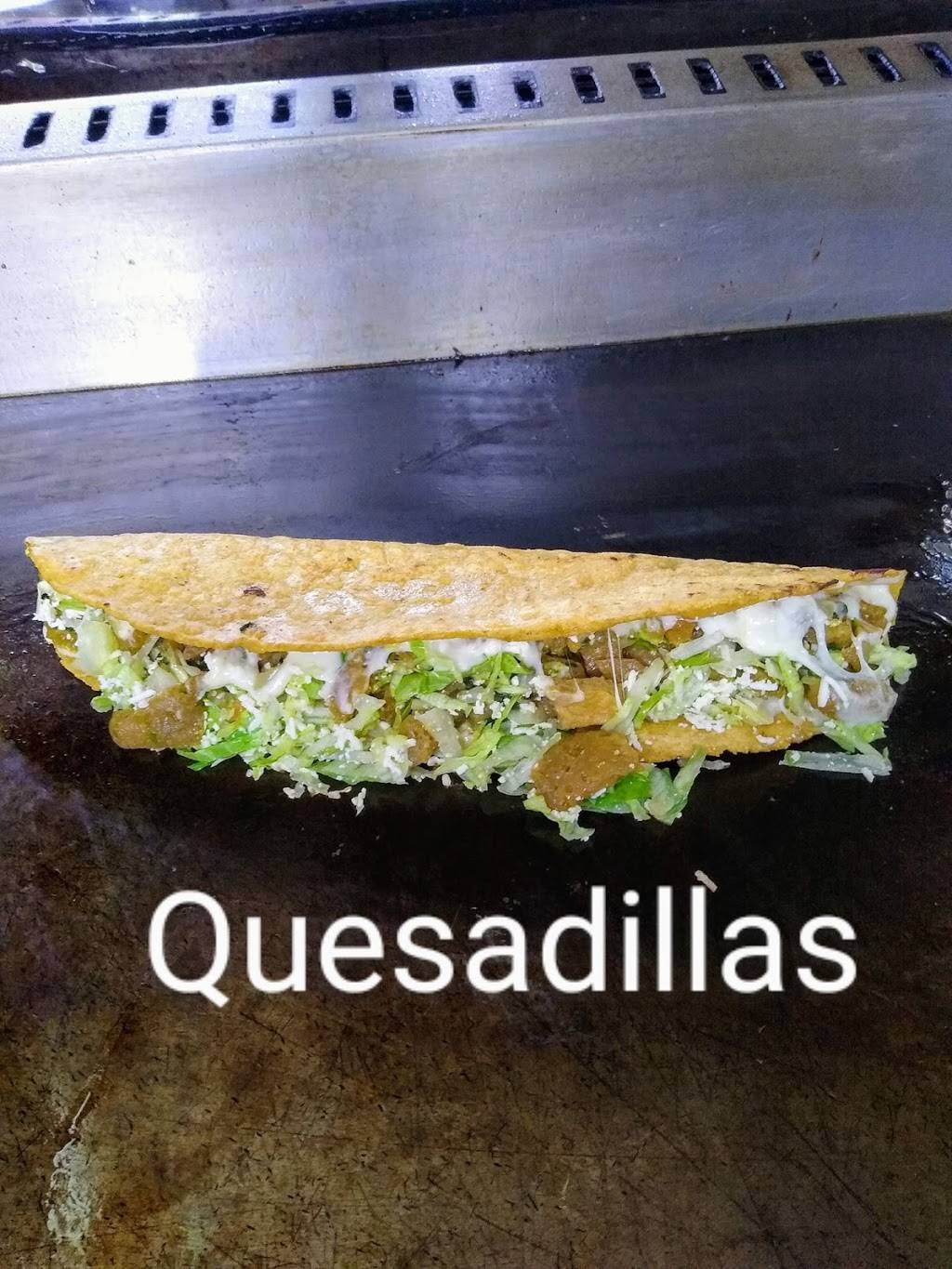 La Chinampa Mexican Food | restaurant | 5442 W Forest Home Ave, Greenfield, WI 53220, USA | 4142319581 OR +1 414-231-9581