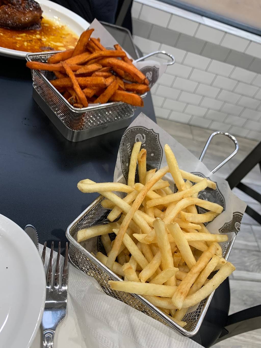 Vals Delicatessen | restaurant | 4301 Orchard Lake Rd #195, West Bloomfield Township, MI 48323, USA | 2489738037 OR +1 248-973-8037