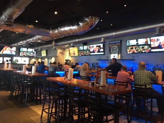 Legends Tavern and Grille | restaurant | 3128 N Federal Hwy, Lighthouse Point, FL 33064, USA | 7542208932 OR +1 754-220-8932