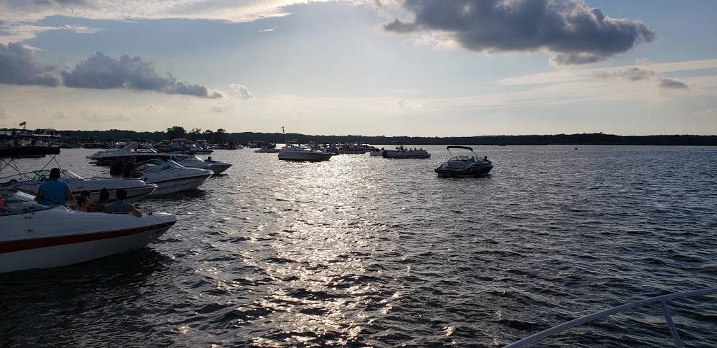 Blarney Island | restaurant | 27843 W Grass Lake Rd, Antioch, IL 60002, USA | 8473953804 OR +1 847-395-3804