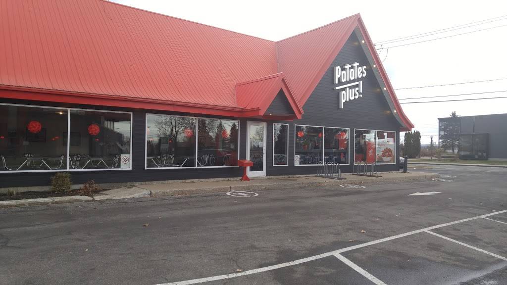 Restaurant Patates Plus | restaurant | 1111 Boulevard Pie-XI N, Québec, QC G3K 2S8, Canada | 4188421323 OR +1 418-842-1323