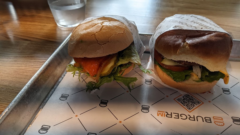 BurgerIM | restaurant | 6691 Tower Rd unit #105, Denver, CO 80249, USA | 3032483906 OR +1 303-248-3906