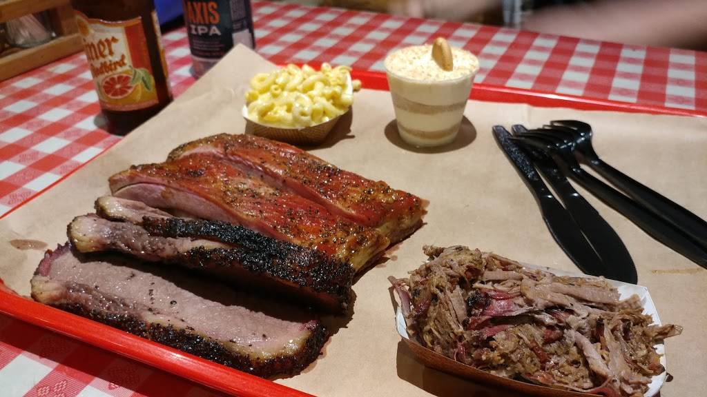 Terry Blacks Barbecue | restaurant | 1003 Barton Springs Rd, Austin, TX 78704, USA | 5123945899 OR +1 512-394-5899