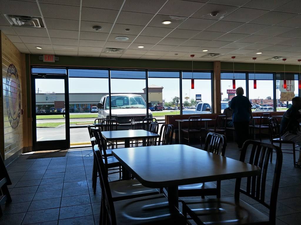 Popeyes Louisiana Kitchen | restaurant | 5902B Eastex Fwy, Beaumont, TX 77708, USA | 4098980159 OR +1 409-898-0159