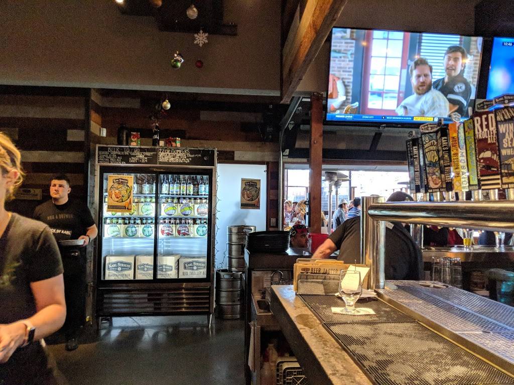 Karl Strauss Brewing Company | restaurant | 9675 Scranton Rd, San Diego, CA 92121, USA | 8585872739 OR +1 858-587-2739