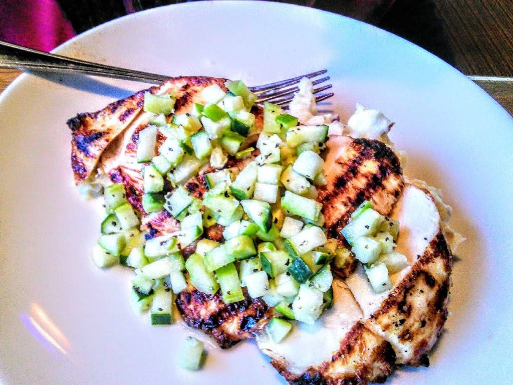 Applebees Grill + Bar | restaurant | 161-21 Jamaica Ave, Jamaica, NY 11433, USA | 3475710921 OR +1 347-571-0921