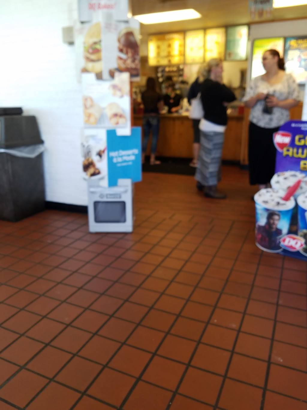 Dairy Queen | restaurant | 3852 Pine Grove Ave, Fort Gratiot Twp, MI 48059, USA | 8109828066 OR +1 810-982-8066