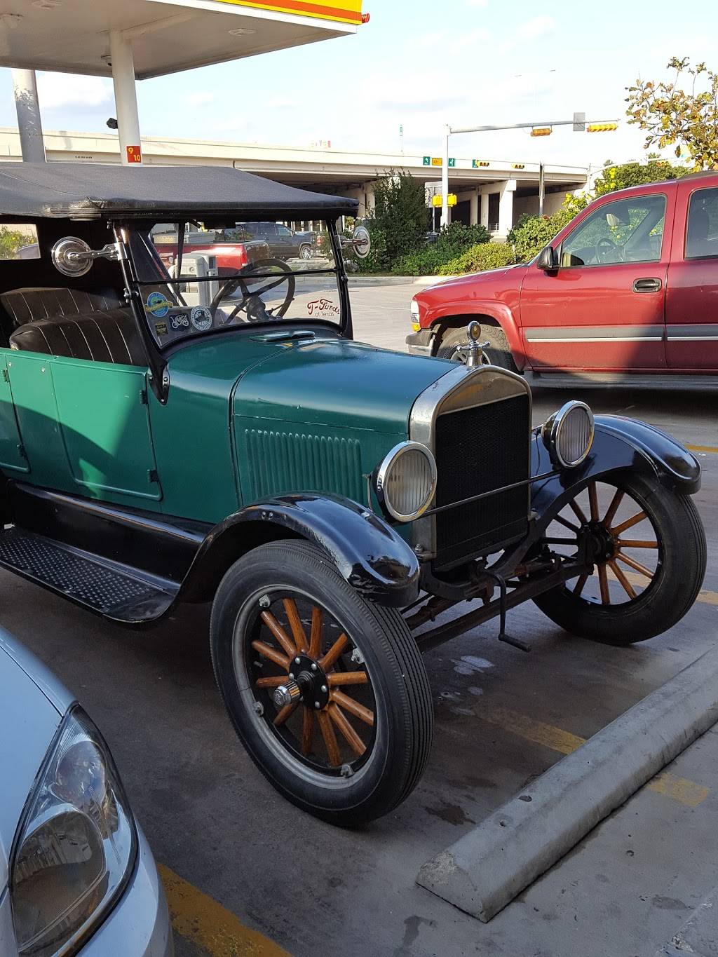 Churchs Chicken | restaurant | 2602 Northwest Loop 410, San Antonio, TX 78230, USA | 2109798700 OR +1 210-979-8700