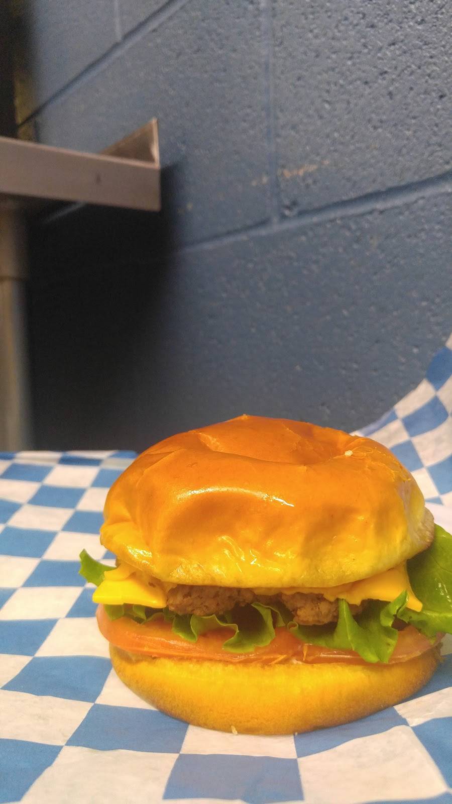 Barnetts Dairyette | restaurant | 111 W Tulsa St, Siloam Springs, AR 72761, USA | 4795243211 OR +1 479-524-3211