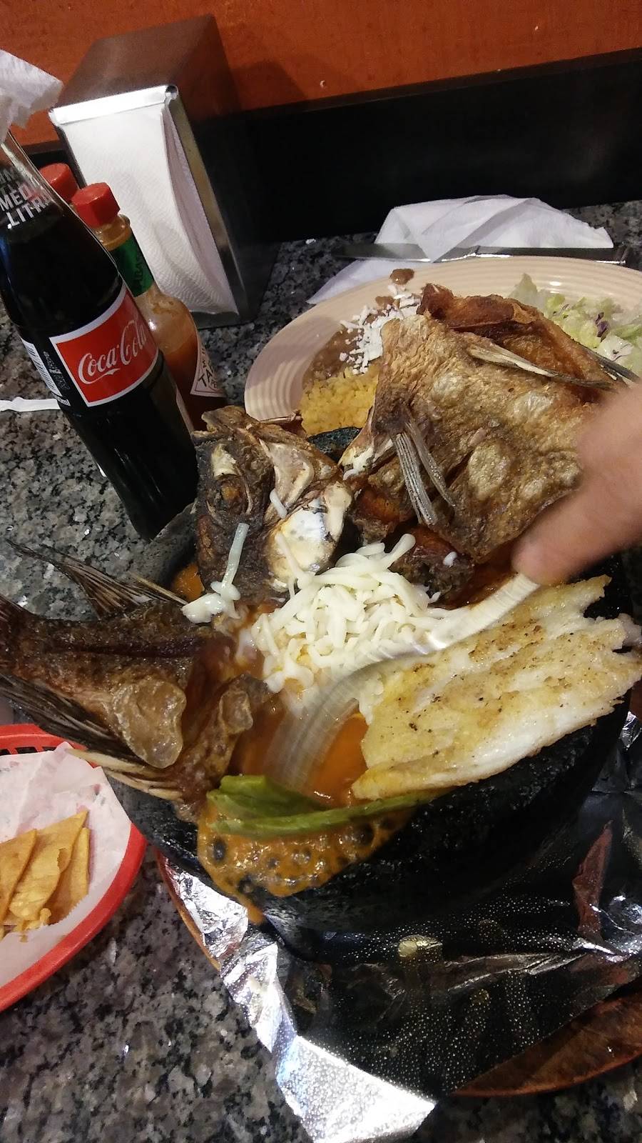 Club Chamizal | restaurant | 12455 Haster St, Garden Grove, CA 92840, USA | 7149712311 OR +1 714-971-2311